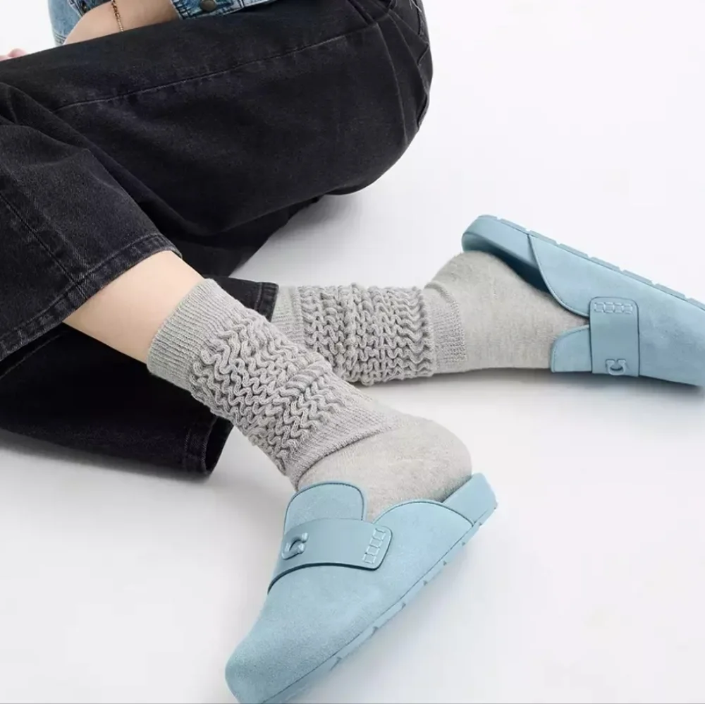 Coach Clogs - Picture 5 of 9